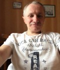 Chris 58 ans Lille France