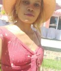 Shania 25 ans  Madagascar