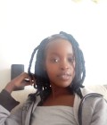 Sandra 23 ans Nairobi Kenya