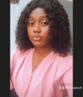 Ornelle 27 Jahre Douala Kamerun