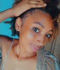 Olivia 21 ans  Madagascar