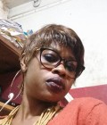 Emmanuelle 32 Jahre Nkolafamba Cameroun