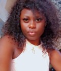 Armelle 26 ans Yaoundé 4 Cameroun