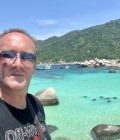 Marc 48 ans Forbach France