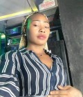 Agnes 37 Jahre Douala Kamerun