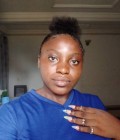 Nelly 27 ans Douala  Cameroun