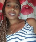 Julia 34 ans Toamasina Madagascar