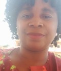 Aline 40 ans Yaoundé 4 Cameroun