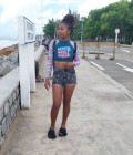 Gina 28 ans Fenerive Est Madagascar