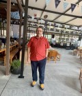 Hubert 62 ans Dubai Autre