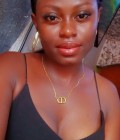 Armelle 26 ans Yaoundé 4 Cameroun