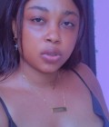 Gaelle 25 ans Yaounde Cameroun