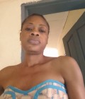 Emmanuelle 32 Jahre Nkolafamba Cameroun