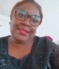 Victorine 38 Jahre Douala  Kamerun