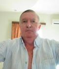 Jean louis 74 ans Brest France