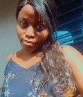 Christelle 36 Jahre Douala  Kamerun