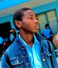 Albert 19 ans Petion Ville  Haïti