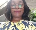 Flore 52 ans Libreville  Gabon