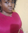 Marina 23 ans Yaoundé  Cameroun