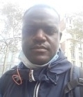 Ahamad 32 years Célibataires  France