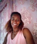 Genevienne 39 ans Sambava Madagascar