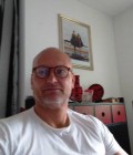 Alex 54 ans Stuttgart  Allemagne