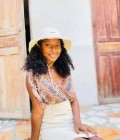 Jenitha 21 ans Sambava Madagascar