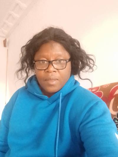 Marie  51 ans Centre Cameroun