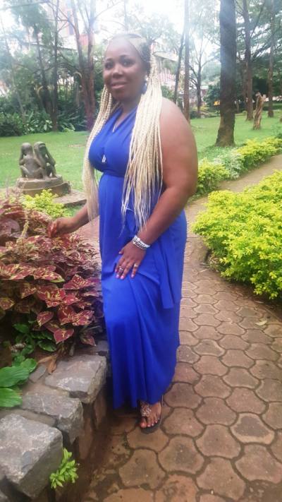 Alice 32 ans Yaounde Cameroun