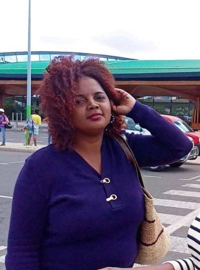 Roselys 34 ans Antananarivo  Madagascar