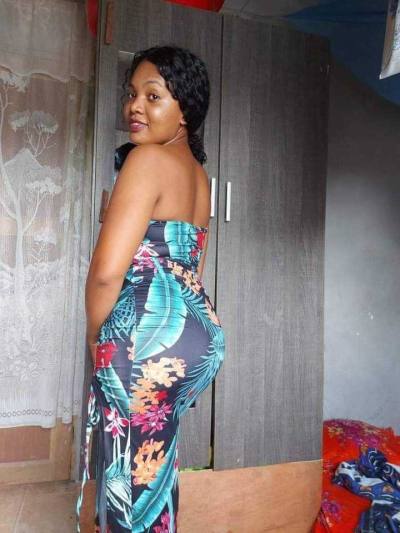 Chaina 26 ans Poronie  Mayotte