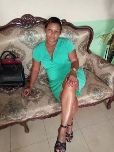 Judith 37 ans Yaoundé Cameroun