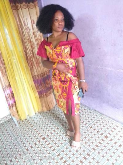 Anita 27 Jahre Douala- Littoral  Cameroun