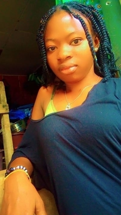 Amy 21 years Abidjan Yopougon  Ivory Coast