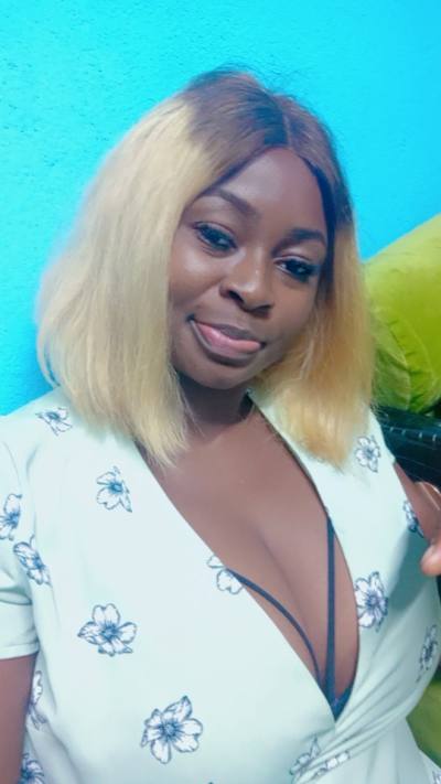 Marie 34 Jahre Centre  Cameroun