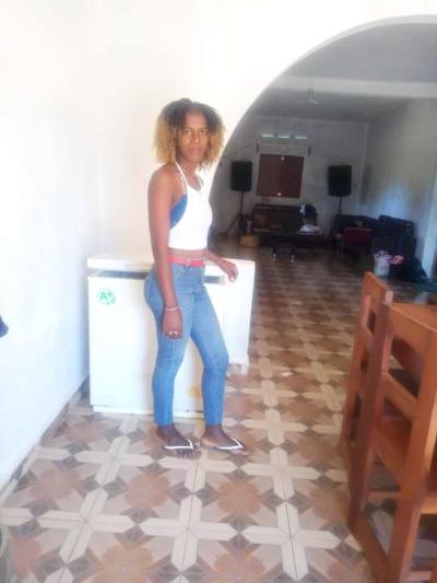 Filosienne 31 ans Sambava  Madagascar