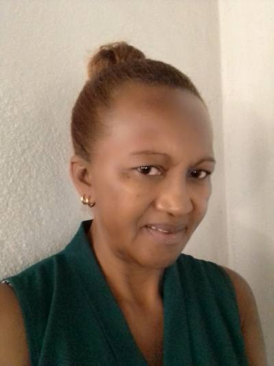 Claudette 57 ans Ambanja Madagascar