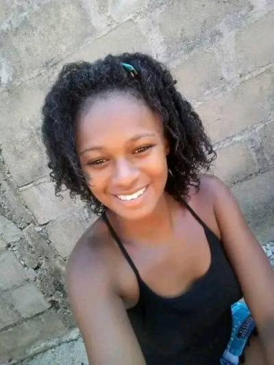 Christine 25 ans Toamasina Madagascar