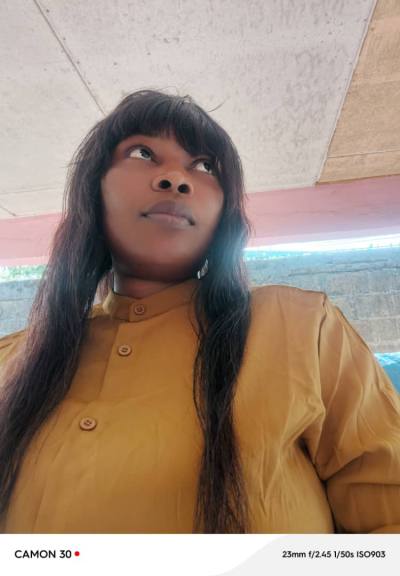 Annick 35 ans Dokui  Côte d'Ivoire