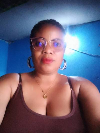 Marie 37 years Nfoundi Cameroon