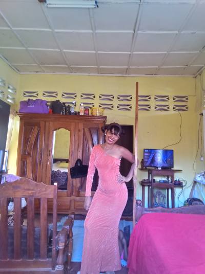 Jenny 33 ans Mahajanga Madagascar