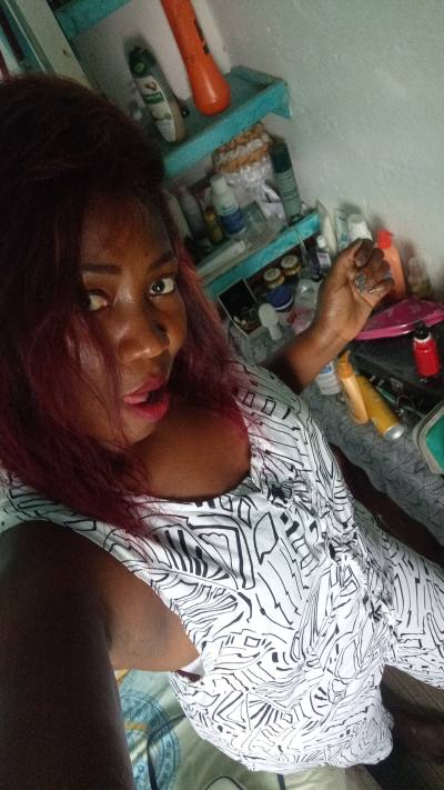 Augustine 38 ans Edea Cameroun