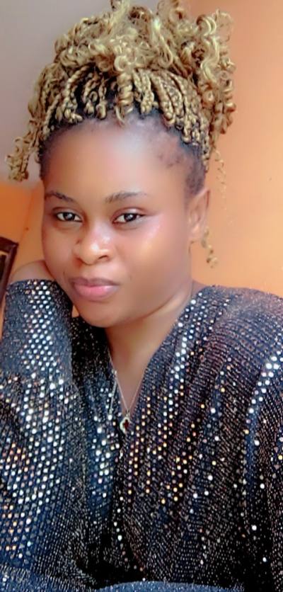 Sandrine 32 ans Yaoundé Cameroun