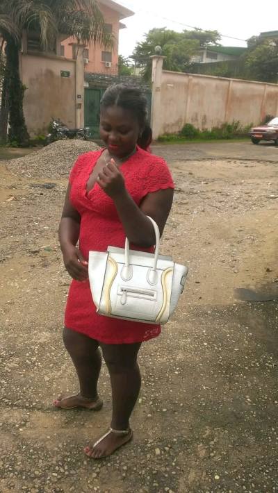 Marseline 36 ans Douala  Cameroun