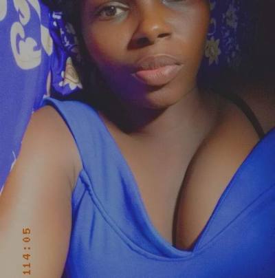 Marcelle 28 ans Douala  Cameroun