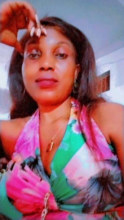 Benedicte  45 ans Yaoundé Cameroun  Cameroun