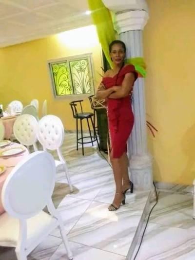 Solange  36 ans Yaoundé Cameroun