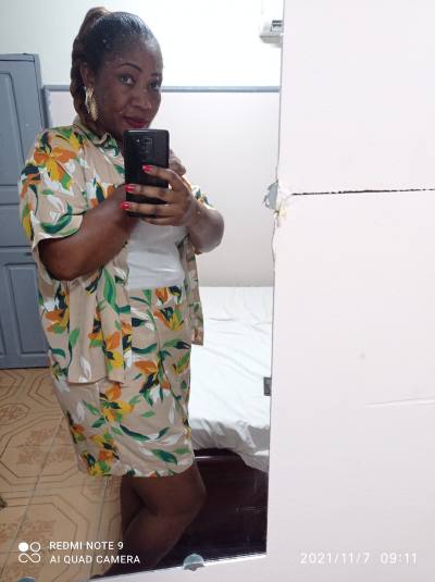 Augustine 38 ans Edea Cameroun