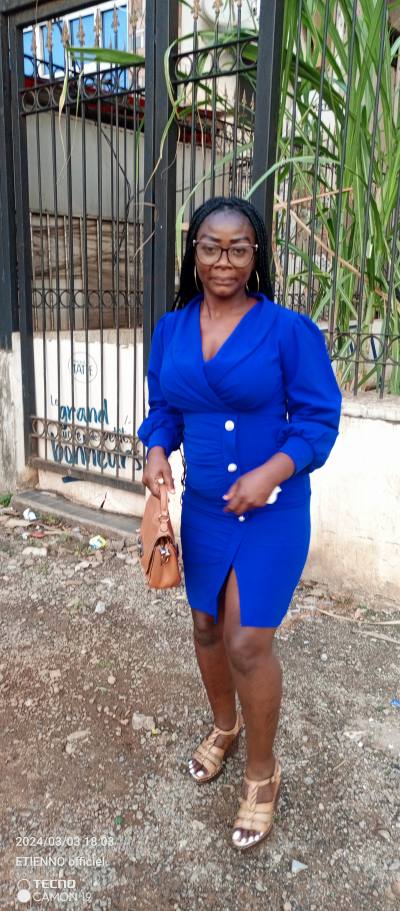 Helene 38 Jahre Yaoundé  Cameroun