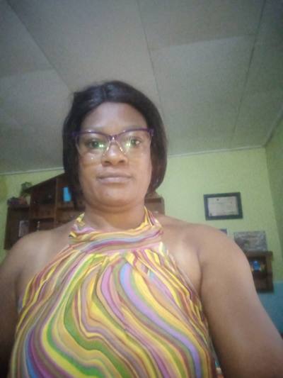 Pauline 43 ans Yaoundé Cameroun